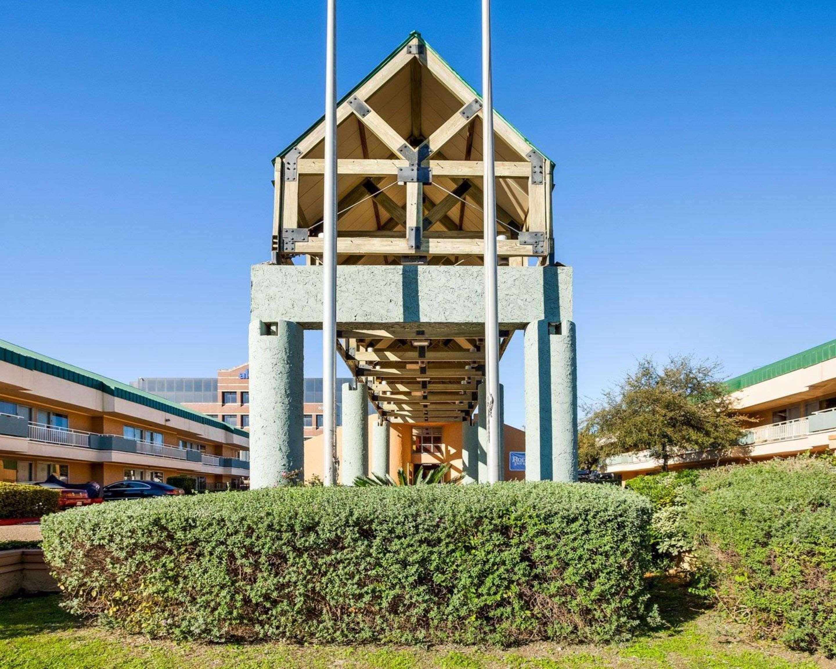 Rodeway Inn & Suites South Of Fiesta Park San Antonio Extérieur photo