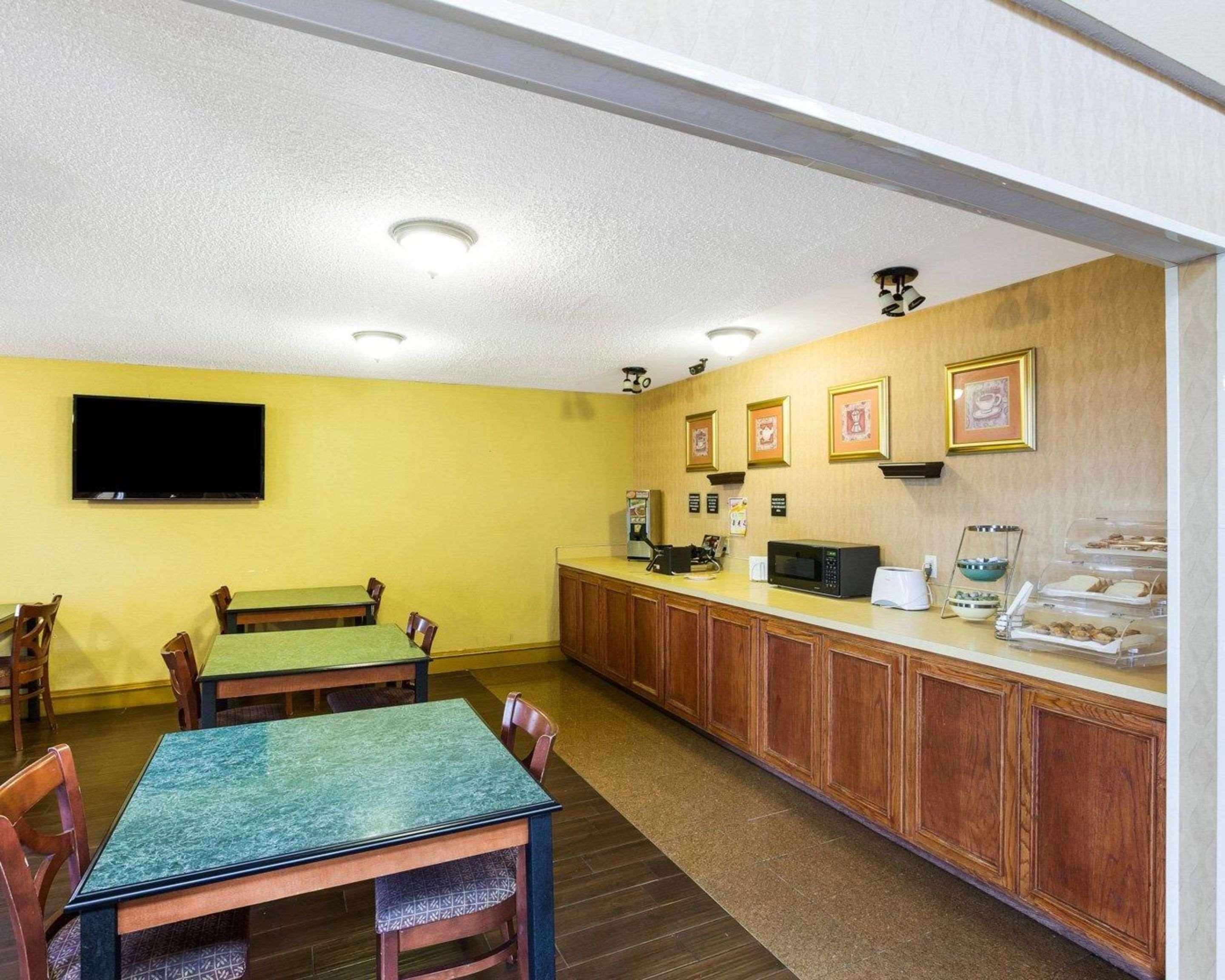 Rodeway Inn & Suites South Of Fiesta Park San Antonio Extérieur photo