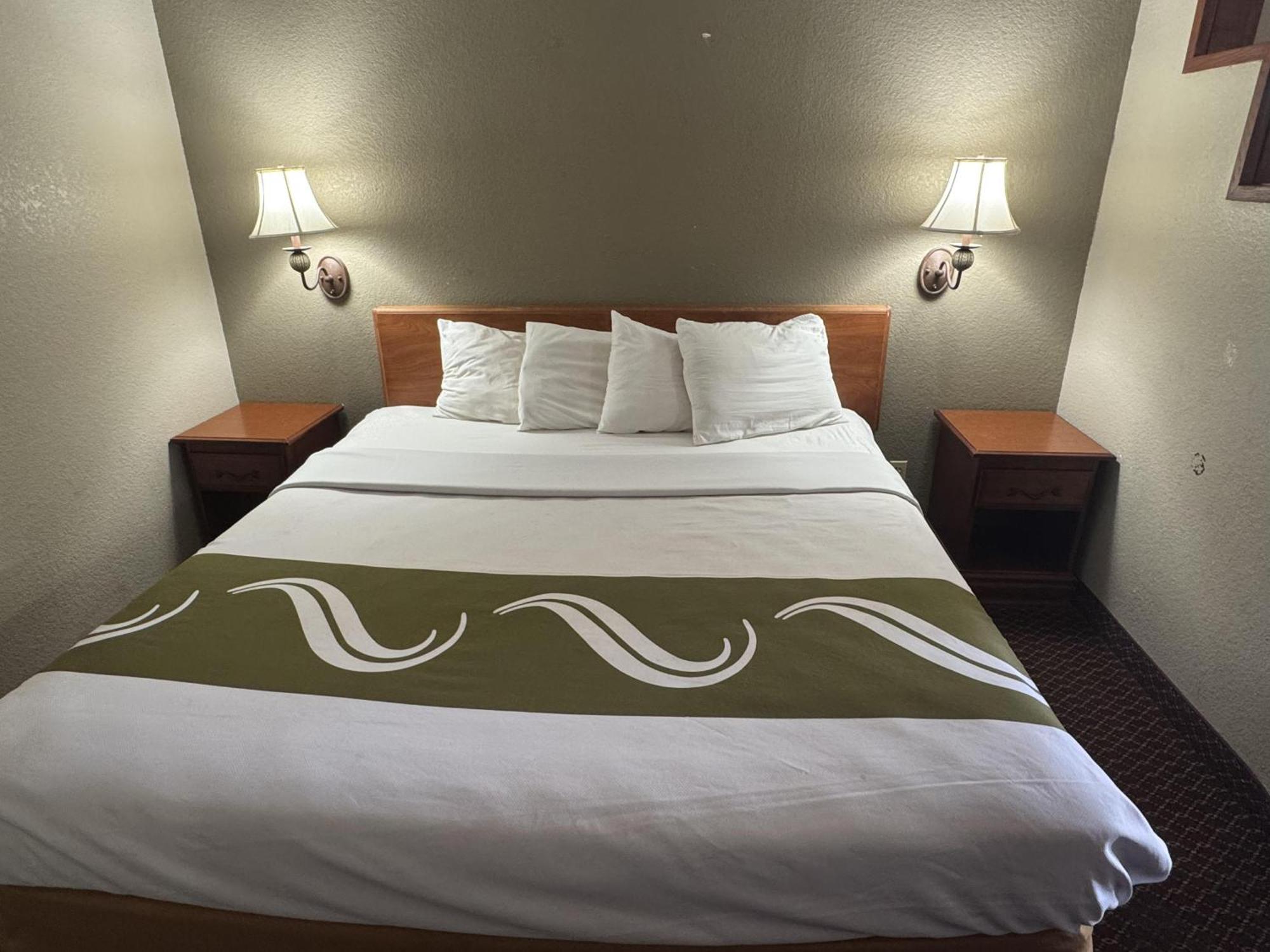 Rodeway Inn & Suites South Of Fiesta Park San Antonio Extérieur photo