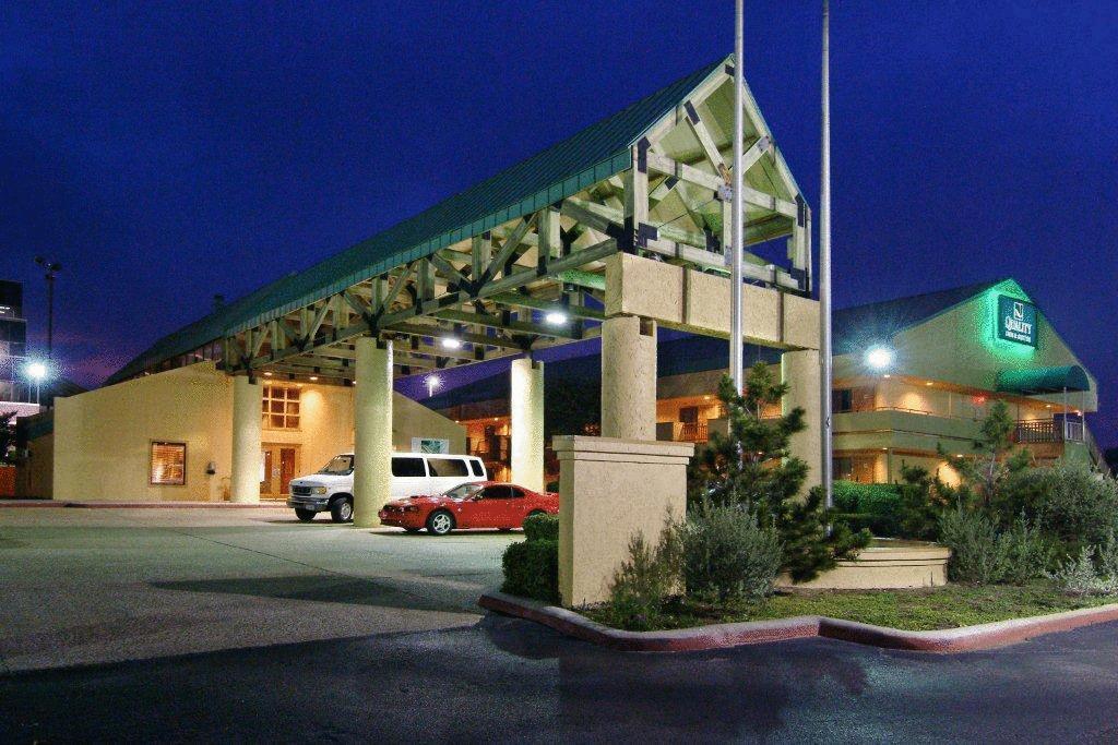 Rodeway Inn & Suites South Of Fiesta Park San Antonio Extérieur photo